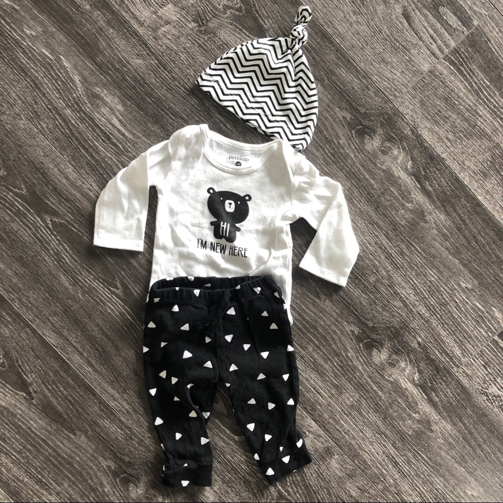 Black & White onsie & matching pants & hat